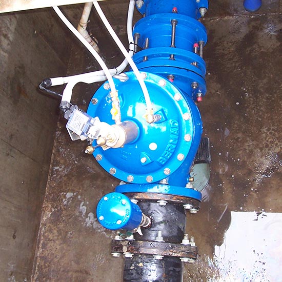 WW720-TC Triple Chamber Pressure Reduction valve with secondary back up chamber